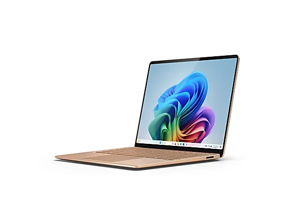 مقایسه سرفیس لپ تاپ 7 با سرفیس لپ تاپ 8